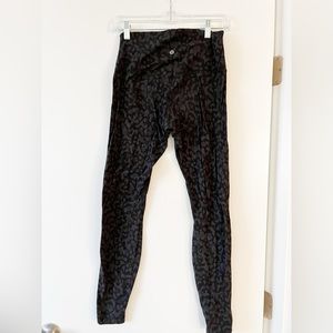 Lululemon align super high rise camouflage camo leggings 28” size 8